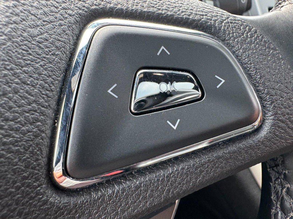 Used 2017 Lincoln MKC Reserve FWD image 18
