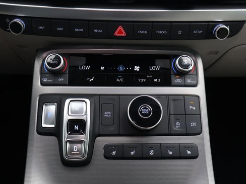 Used 2025 Hyundai Palisade Calligraphy image 28