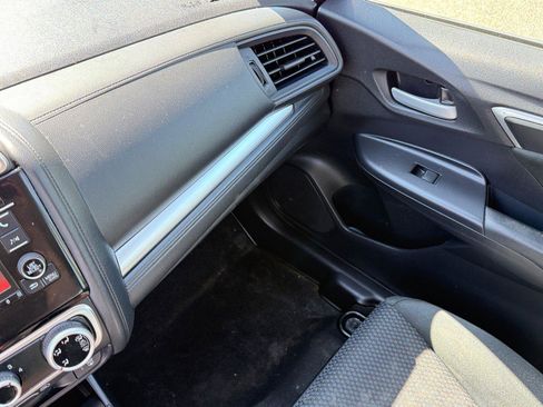 Used 2019 Honda Fit LX image 29