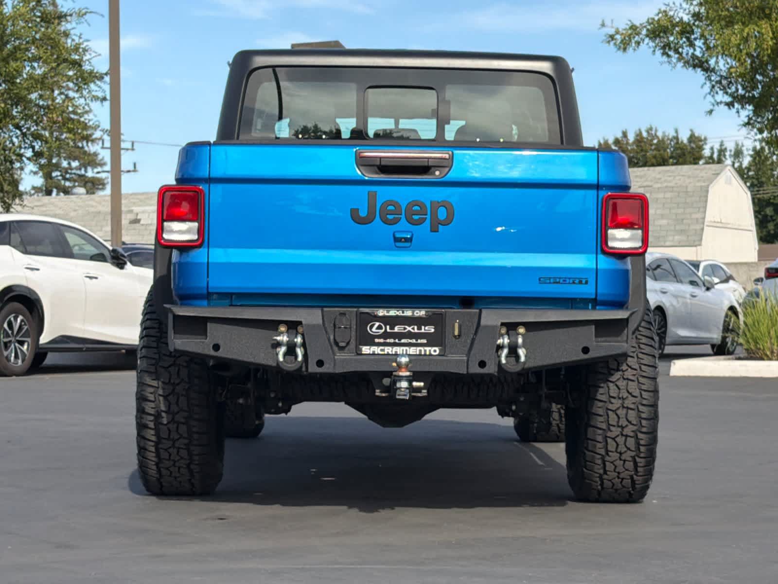Used 2021 Jeep Gladiator Sport AWD/4WD image 8