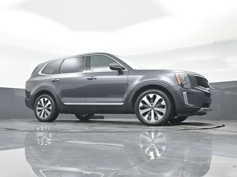 Used 2022 Kia Telluride S AWD/4WD image 32