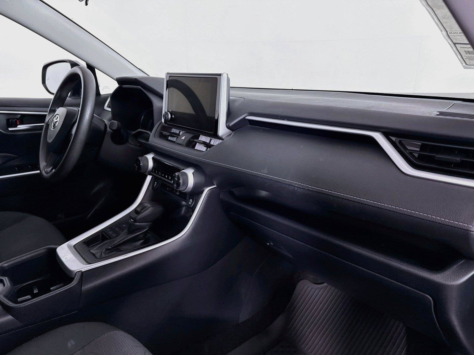 Certified 2025 Toyota RAV4 XLE AWD/4WD image 40