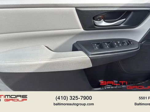 Used 2017 Honda CR-V LX image 14