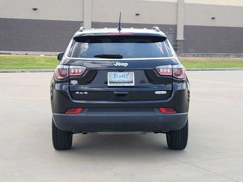 Used 2024 Jeep Compass Latitude AWD/4WD image 6