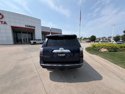 Used 2024 Toyota 4Runner Limited AWD/4WD image 5