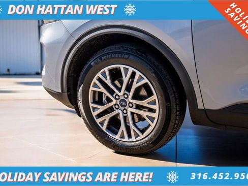 Used 2022 Ford Escape SEL image 40