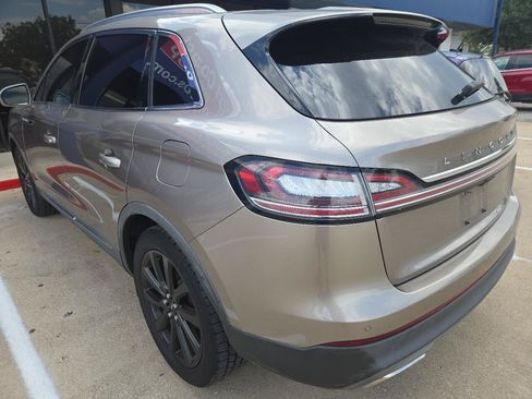 Used 2019 Lincoln Nautilus Select FWD image 5