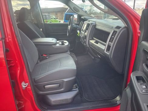 Used 2022 RAM 1500 Tradesman w/ Tradesman SXT Package image 39