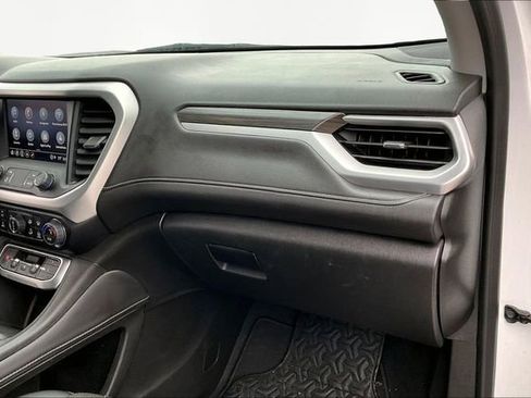 Used 2023 GMC Acadia SLT image 19