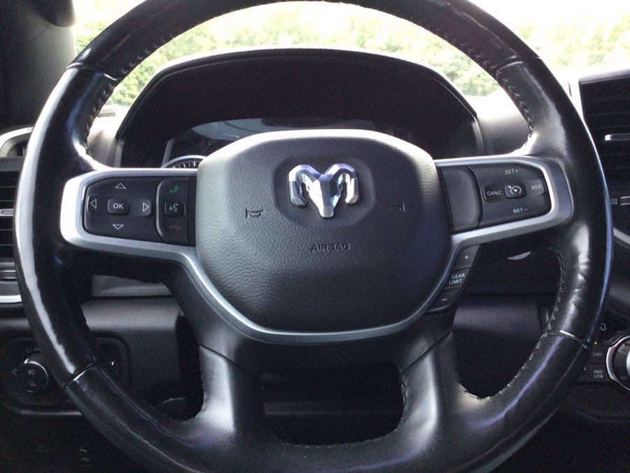 Used 2020 RAM 1500 4x4 Crew Cab image 26