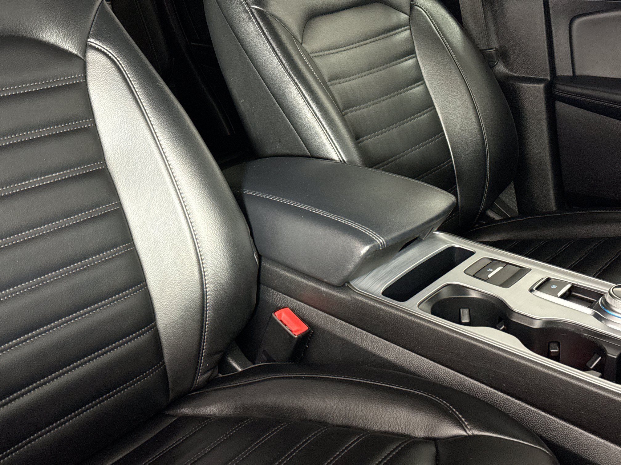 Used 2022 Ford Edge SEL AWD/4WD image 35
