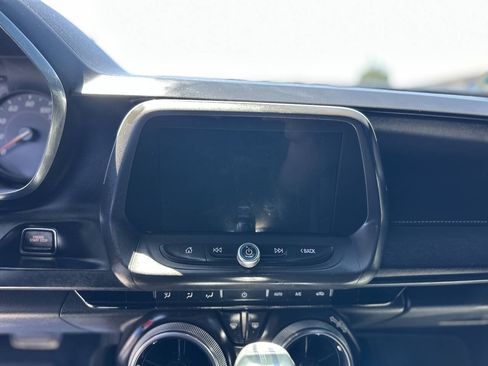 Used 2018 Chevrolet Camaro SS RWD image 11