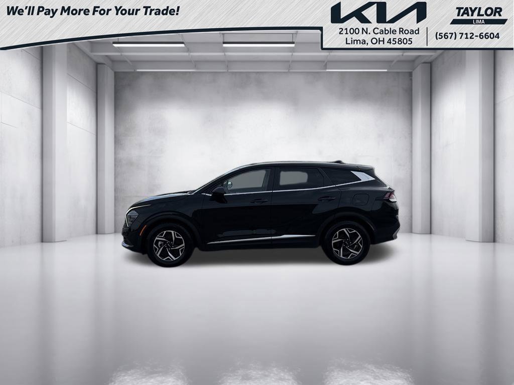 Used 2024 Kia Sportage LX FWD image 3