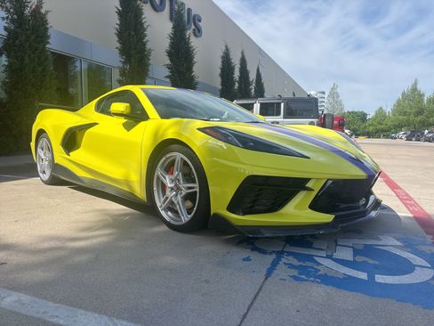 Used 2021 Chevrolet Corvette Stingray Premium Cpe w/ 3LT image 4