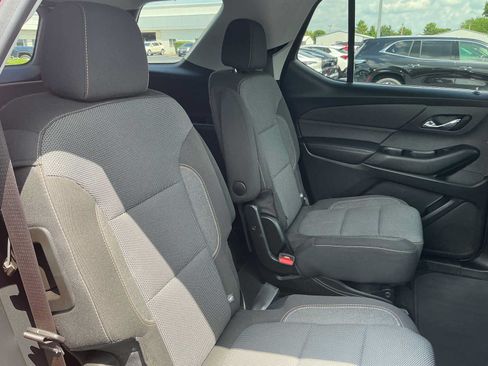 Used 2020 Chevrolet Traverse LT FWD image 23