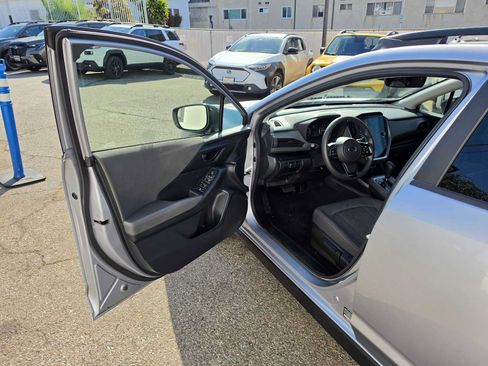 Certified 2024 Subaru Crosstrek 2.0i Premium w/ Crosstrek Mirror Package AWD/4WD image 19
