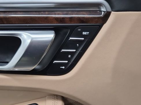 Used 2021 Porsche Macan S image 20