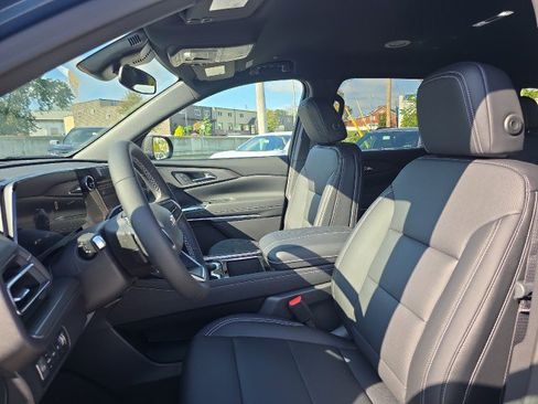 New 2026 Chevrolet Traverse LT image 4