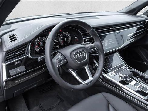 Used 2025 Audi Q7 2.0T Premium Plus w/ Premium Plus Package AWD/4WD image 10