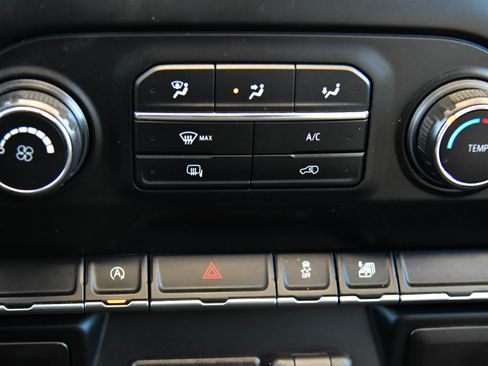 Used 2020 Chevrolet Silverado 1500 LT w/ Trailering Package image 22