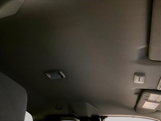 Used 2022 Nissan Frontier S w/ Technology Package AWD/4WD image 21