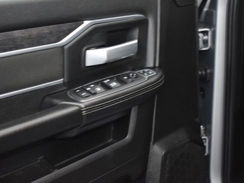 Used 2024 RAM 2500 Big Horn image 9