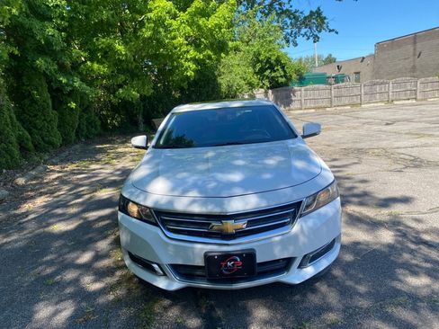 Used 2016 Chevrolet Impala LT w/ Convenience Package FWD image 8