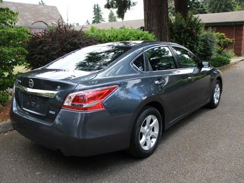 Used 2013 Nissan Altima 2.5 S image 3