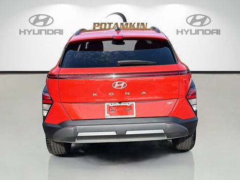 Used 2026 Hyundai Kona SEL Premium FWD image 6