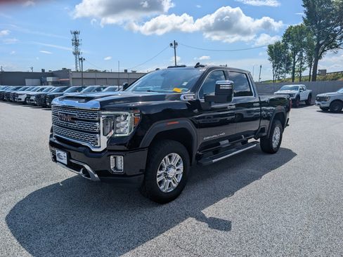 Used 2021 GMC Sierra 2500 Denali w/ Denali Ultimate Package AWD/4WD image 2