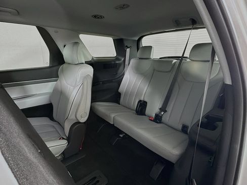 Used 2025 Hyundai Palisade SEL FWD image 28