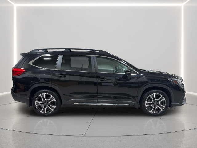 Used 2023 Subaru Ascent Limited AWD/4WD image 6