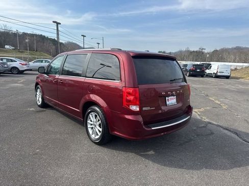 Used 2020 Dodge Grand Caravan SXT FWD image 6
