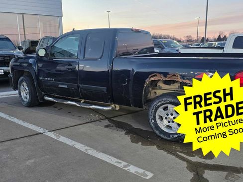 Used 2007 Chevrolet Silverado 1500 LT w/ 1LT Convenience Package image 4