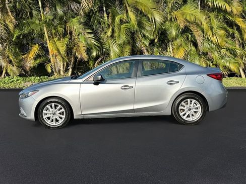 Used 2015 MAZDA MAZDA3 i Touring image 8