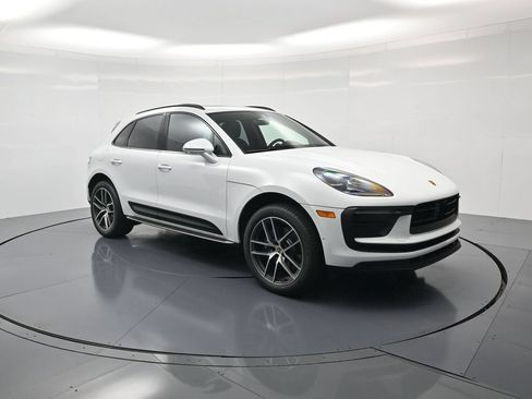 Used 2026 Porsche Macan Turbo AWD/4WD image 36