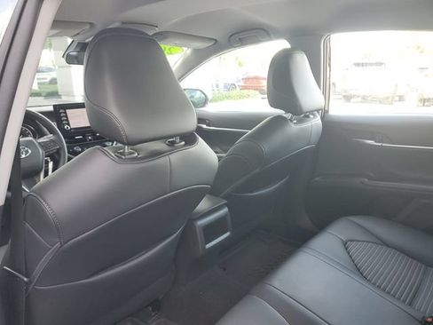 Used 2024 Toyota Camry SE FWD image 9