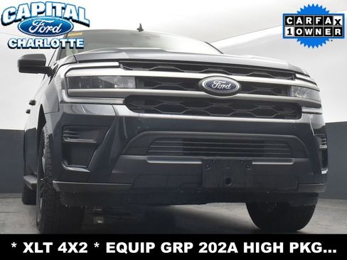Used 2024 Ford Expedition Max XLT image 19