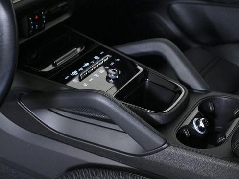 Certified 2024 Porsche Cayenne S image 26