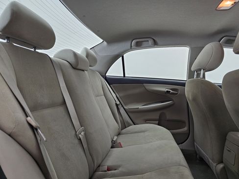 Used 2013 Toyota Corolla LE image 29