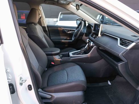 Certified 2025 Toyota RAV4 XLE AWD/4WD image 18