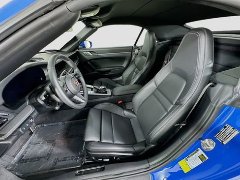 Certified 2025 Porsche 911 Carrera RWD image 5