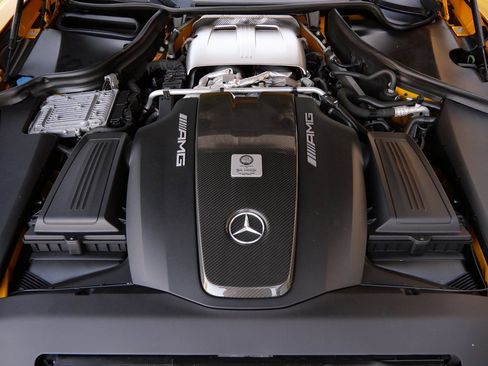 Used 2020 Mercedes-Benz AMG GT R image 27