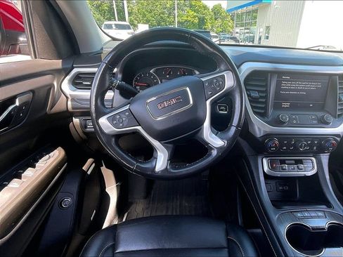 Used 2022 GMC Acadia SLT w/ LPO, Floor Liner Package AWD/4WD image 18