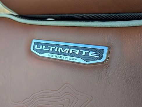 Used 2025 GMC Sierra 1500 Denali Ultimate image 17