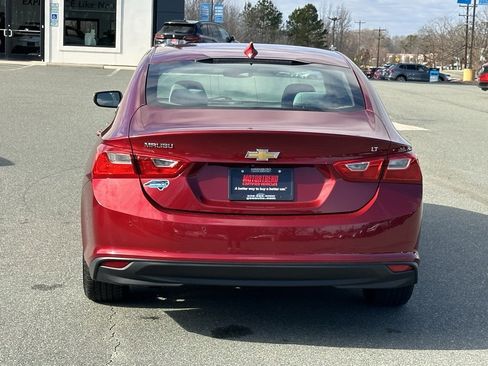 Used 2017 Chevrolet Malibu LT w/ Driver Confidence Package image 6