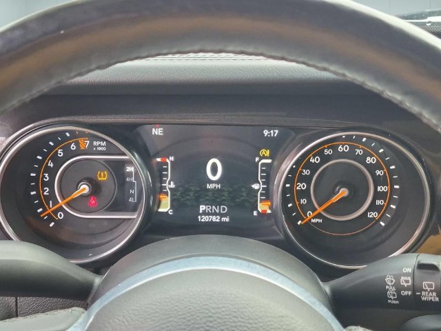 Used 2019 Jeep Wrangler Unlimited Sahara AWD/4WD image 16