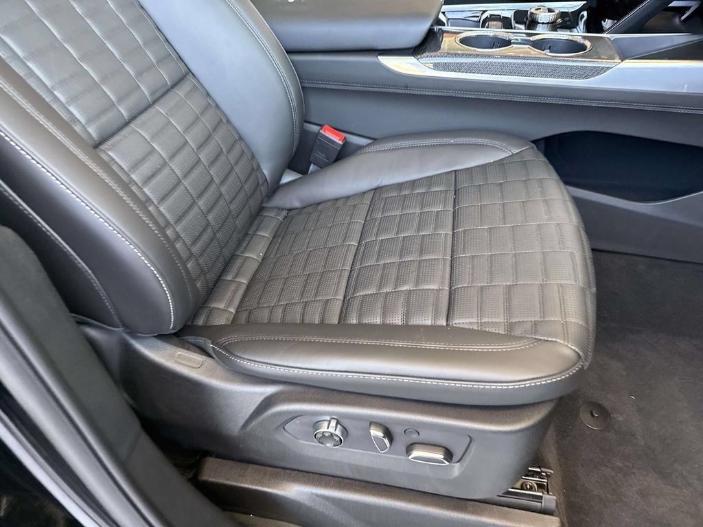 Certified 2026 Cadillac Escalade V AWD/4WD image 23