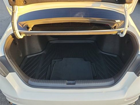 Used 2024 Honda Accord Sport image 9