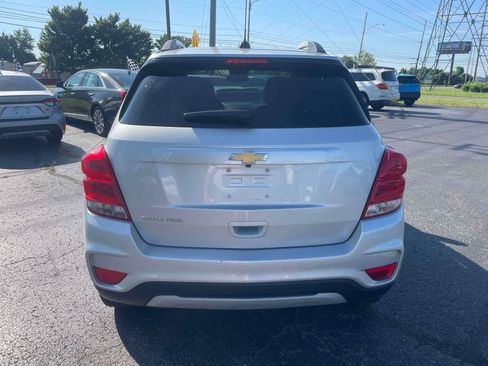 Used 2022 Chevrolet Trax LT AWD/4WD image 6